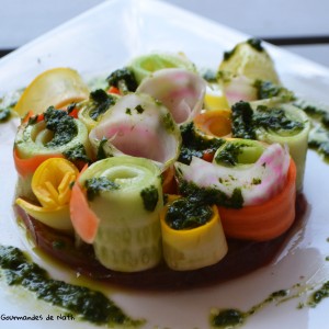 Salade croquante de légumes et son pesto basilic