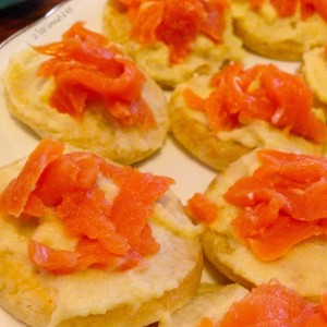 Blinis mousse d'Artichaut et Lanières de saumon fumé